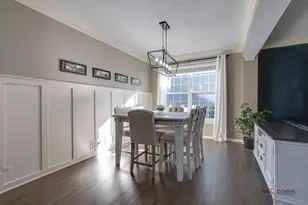7404 Brentwood Ln, Gurnee, IL 60031 - Photo 8
