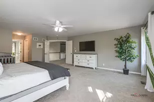 7404 Brentwood Ln, Gurnee, IL 60031 - Photo 28