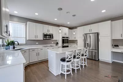 7404 Brentwood Lane, Gurnee, IL 60031 - Photo 12