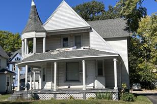 109 E Chamberlin St, Dixon, IL 61021 - Photo 2