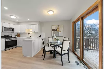 367 Juniper Tree Court, Hoffman Estates, IL 60169 - Photo 6