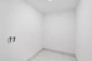 9815 Lawrence Ct, Schiller Park, IL 60176 - Photo 14