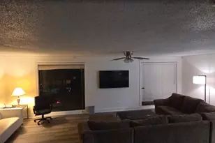 9815 Lawrence Ct, Schiller Park, IL 60176 - Photo 8