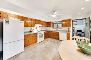 1233 Degener Ave, Elmhurst, IL 60126 - Photo 6