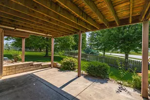 17 Smokey Ct, Bloomington, IL 61704 - Photo 6