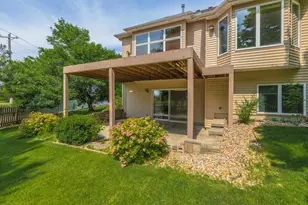 17 Smokey Ct, Bloomington, IL 61704 - Photo 8