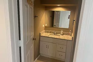 250 Crozier Dr, Grayslake, IL 60030 - Photo 20