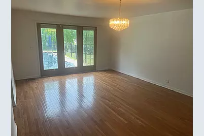 250 Crozier Drive, Grayslake, IL 60030 - Photo 8