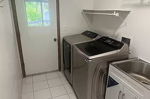 250 Crozier Dr, Grayslake, IL 60030 - Photo 10