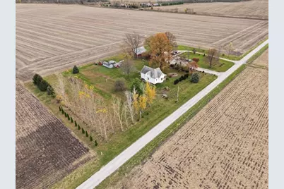 1031 N County Road 500, Tuscola, IL 61953 - Photo 2