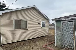 15311 Winchester Ave, Harvey, IL 60426 - Photo 14