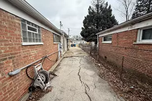 15311 Winchester Ave, Harvey, IL 60426 - Photo 20