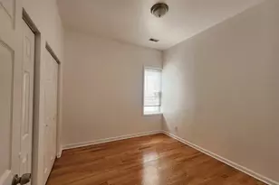 2713 S Crowell St, Chicago, IL 60608 - Photo 36