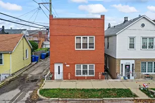 2713 S Crowell St, Chicago, IL 60608 - Photo 2