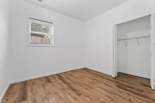 2713 S Crowell St, Chicago, IL 60608 - Photo 14