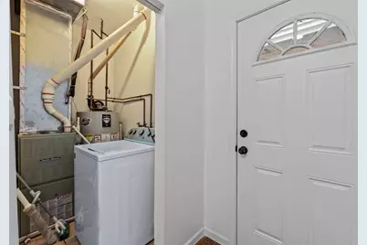 2713 S Crowell Street, Chicago, IL 60608 - Photo 16