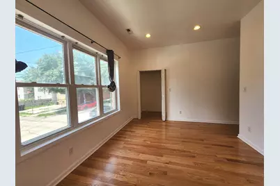 2713 S Crowell Street, Chicago, IL 60608 - Photo 32