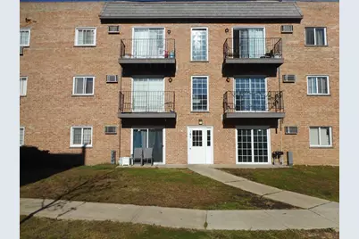 147 Elk Trl #347, Carol Stream, IL 60188 - Photo 1