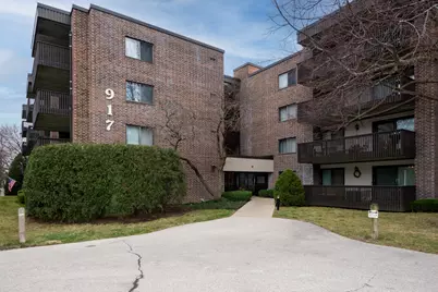 917 Vose Drive #304, Gurnee, IL 60031 - Photo 1