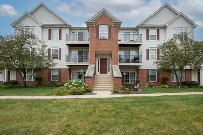 680 Mill Circle #203, Wheeling, IL 60090 - Photo 1