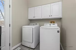 5704 Hampton Dr, Long Grove, IL 60047 - Photo 22