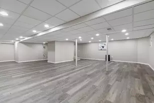 5704 Hampton Dr, Long Grove, IL 60047 - Photo 34