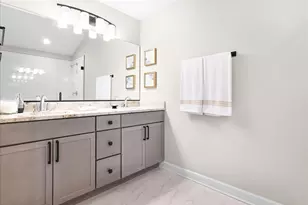 2125 Bilstone Dr, Lynwood, IL 60411 - Photo 10