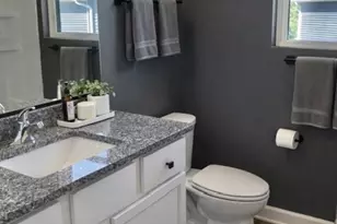 2101 Bilstone Dr, Lynwood, IL 60411 - Photo 12