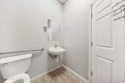 905 S 5th Avenue #B, Maywood, IL 60153 - Photo 8