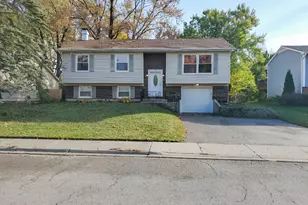 533 Surryse Rd, Lake Zurich, IL 60047 - Photo 2