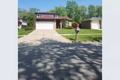 17617 Central Park Avenue, Hazel Crest, IL 60429 - Photo 2