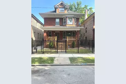 2627 E 74th Place, Chicago, IL 60649 - Photo 1