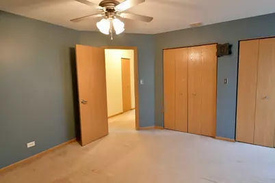 2520 Cedar Glen Drive N, Lynwood, IL 60411 - Photo 16