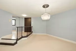 7920 W Lakeview Ct, Palos Heights, IL 60463 - Photo 2