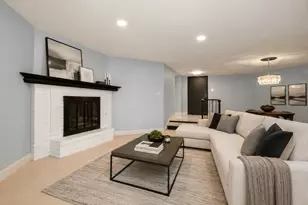 7920 W Lakeview Ct, Palos Heights, IL 60463 - Photo 4