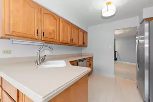 7920 W Lakeview Ct, Palos Heights, IL 60463 - Photo 6