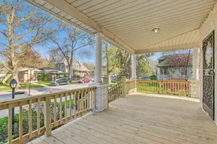 10130 S Lowe Ave, Chicago, IL 60628 - Photo 4