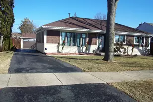 1015 Glendale St, Bensenville, IL 60106 - Photo 2
