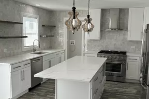 38W715 Huntley Rd, West Dundee, IL 60118 - Photo 8