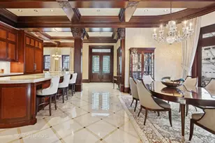 915 N Dearborn St, Chicago, IL 60610 - Photo 14