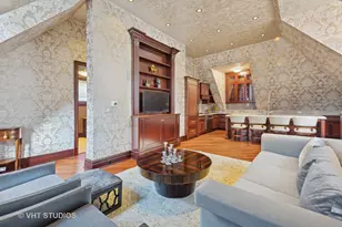 915 N Dearborn St, Chicago, IL 60610 - Photo 56