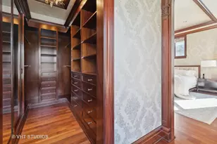 915 N Dearborn St, Chicago, IL 60610 - Photo 32