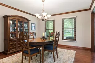 800 Manchester St, Naperville, IL 60563 - Photo 6