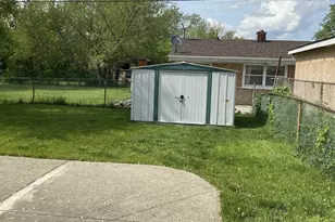 1521 E 13th Pl, Ford Heights, IL 60411 - Photo 16