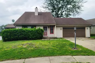 2601 Rachel Rd, Champaign, IL 61822 - Photo 2