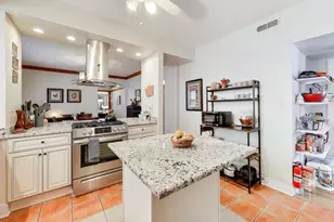 2036 W Farragut Ave, Chicago, IL 60625 - Photo 14