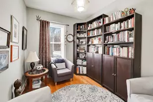 2036 W Farragut Ave, Chicago, IL 60625 - Photo 4