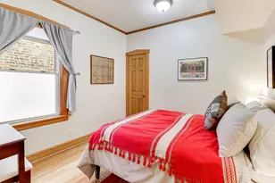 2036 W Farragut Ave, Chicago, IL 60625 - Photo 18