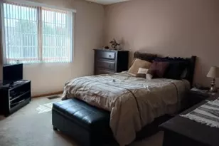 1970 Astor Ln, Addison, IL 60101 - Photo 8