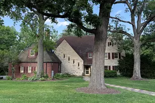 2221 Twin Oak Rd, Peru, IL 61354 - Photo 1